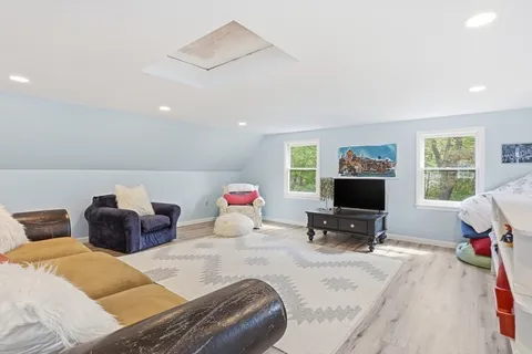 $1,078,000 | 253 Great Road, Bedford, MA 01730