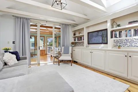 $1,078,000 | 253 Great Road, Bedford, MA 01730