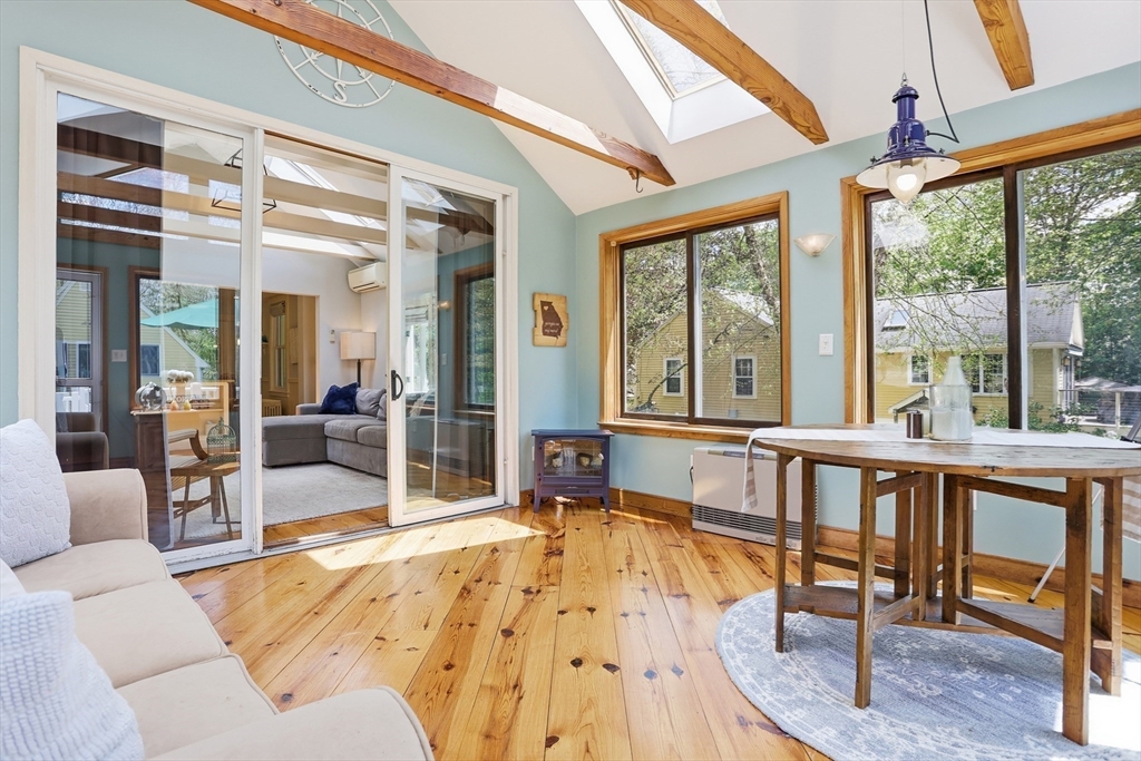 253 Great Road Bedford, MA 01730 - Photo 10 of 41
