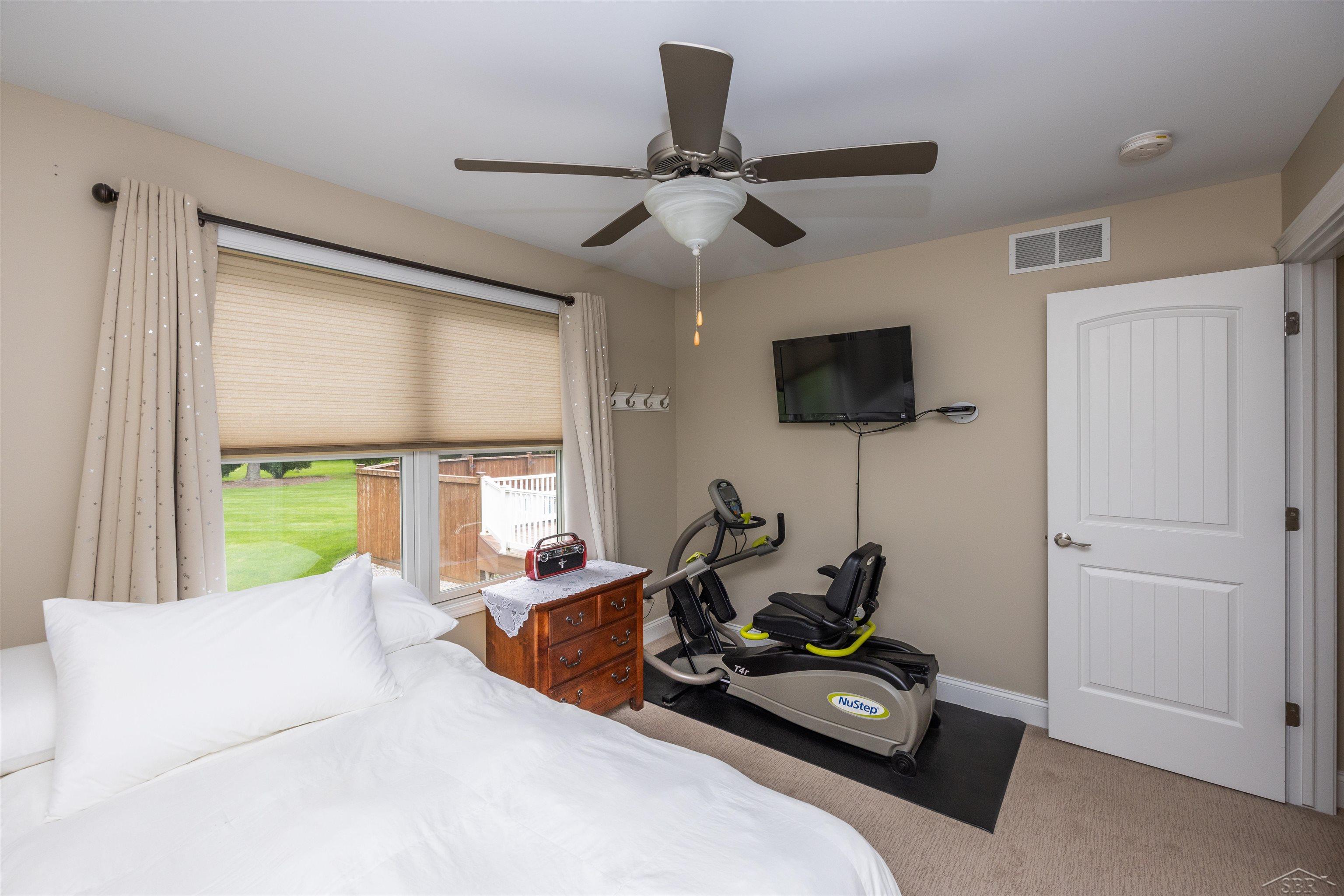 5864 North Thomas Road Freeland, MI 48623 - Photo 23 of 43 50122632-22.JPG