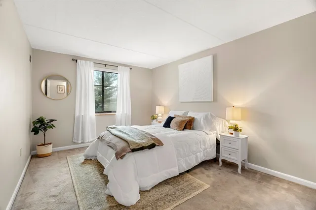 $399,000 | 100 Ledgewood Drive, Unit 117, Stoneham, MA 02180