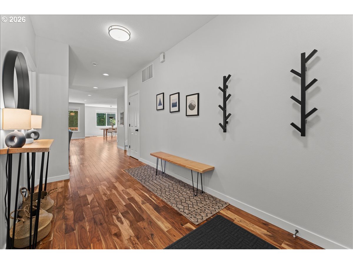 12996 Southwest Hazelcrest Way Portland, OR 97224 - Photo 3 of 48