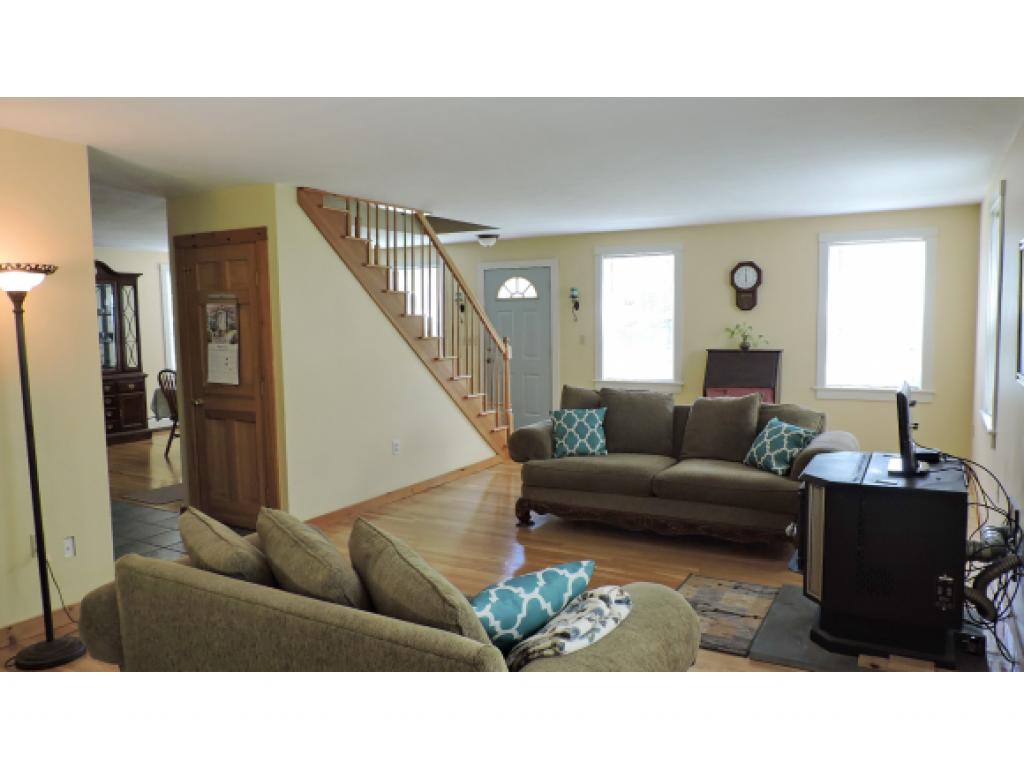 162 Winslow Road Weare, NH 03281 - Photo 2 of 27
