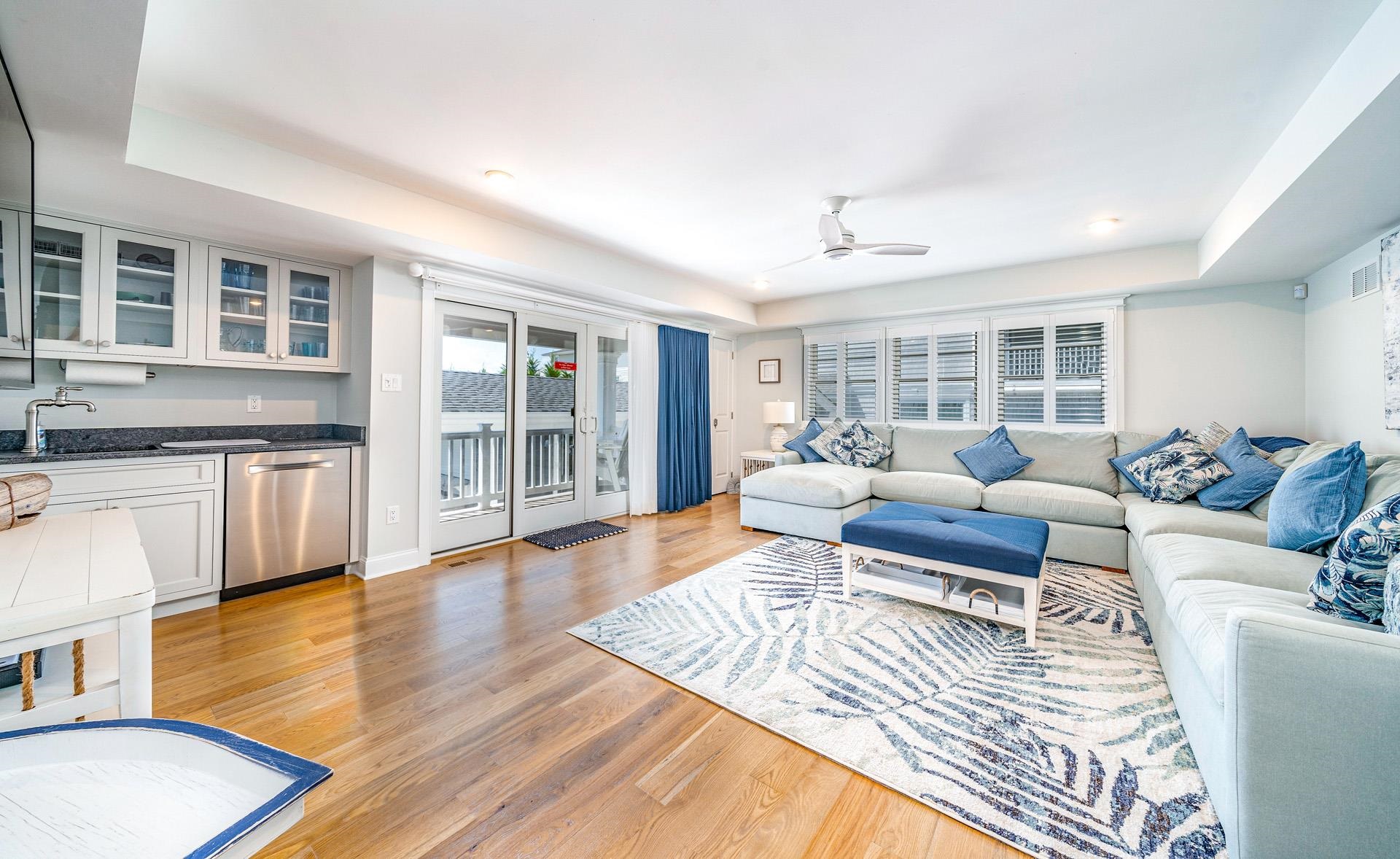 7418 Dune Drive Avalon, NJ 08202 - Photo 17 of 50 a living room with furniture and a wooden floor