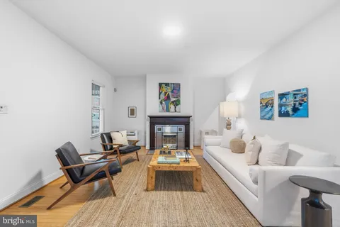 $1,195,000 | 320 Laverne Avenue, Alexandria, VA 22305