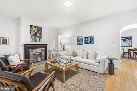 $1,195,000 | 320 Laverne Avenue, Alexandria, VA 22305