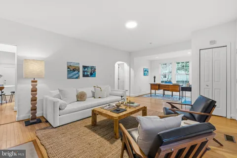 $1,195,000 | 320 Laverne Avenue, Alexandria, VA 22305
