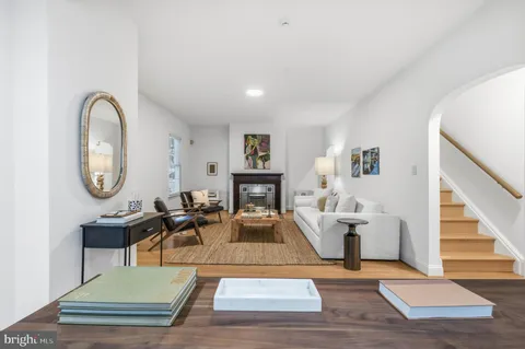 $1,195,000 | 320 Laverne Avenue, Alexandria, VA 22305