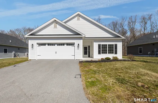 $435,000 | 8 Grace Lane, Unit 8, Moosup, CT 06354