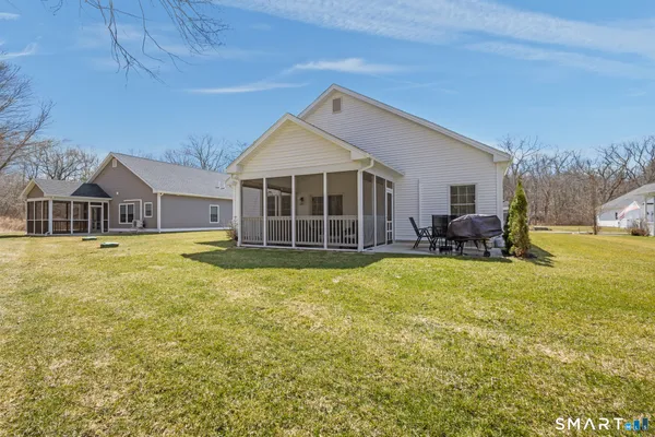$435,000 | 8 Grace Lane, Unit 8, Moosup, CT 06354