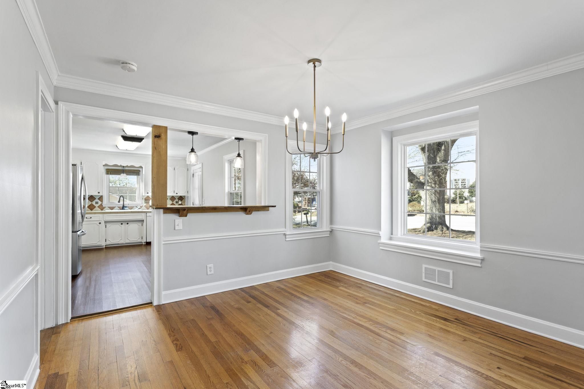 110 Ridgecrest Drive Greenville, SC 29609 - Photo 11 of 45 Gallery Image 11