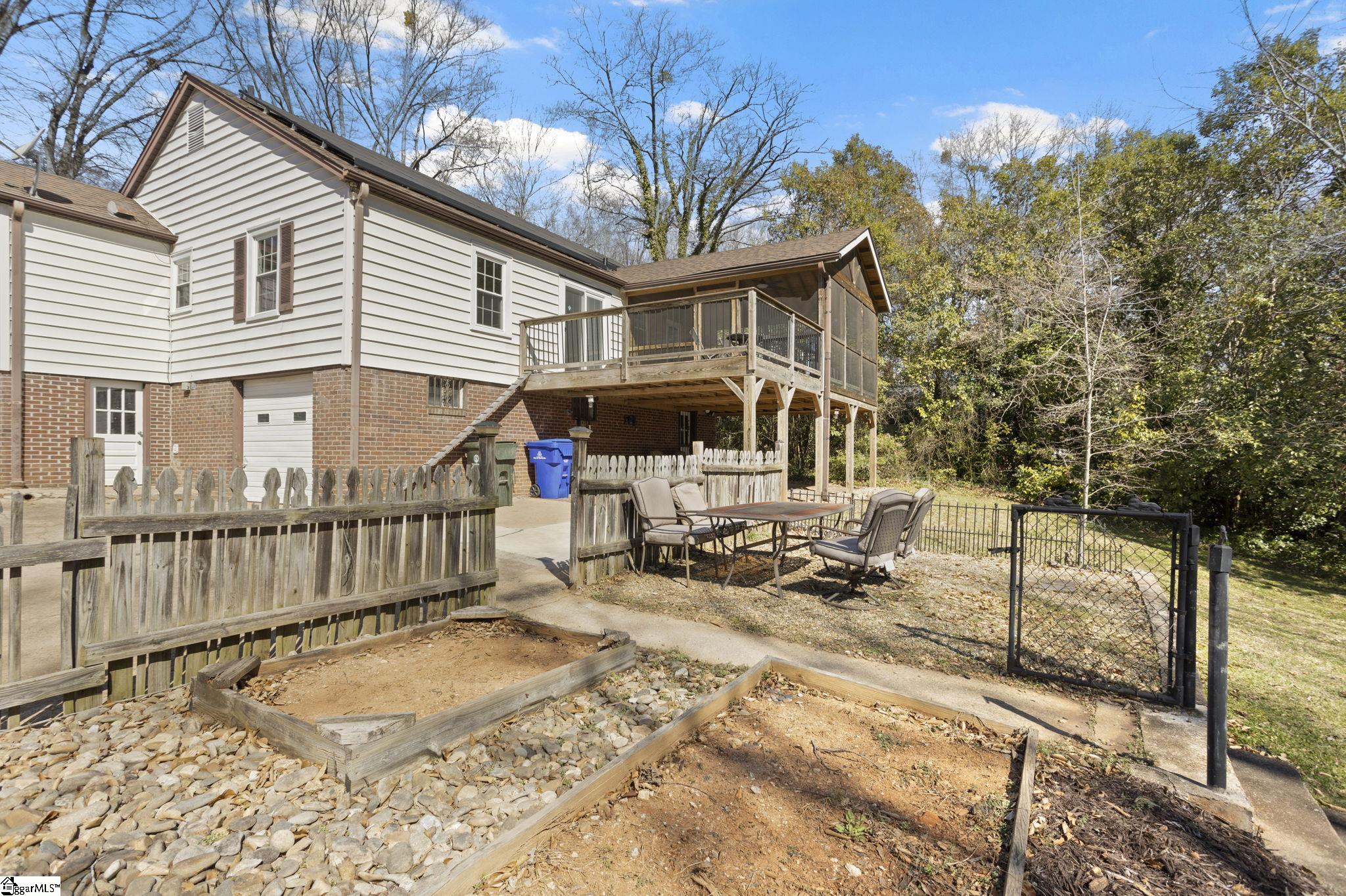 110 Ridgecrest Drive Greenville, SC 29609 - Photo 35 of 45 Gallery Image 35