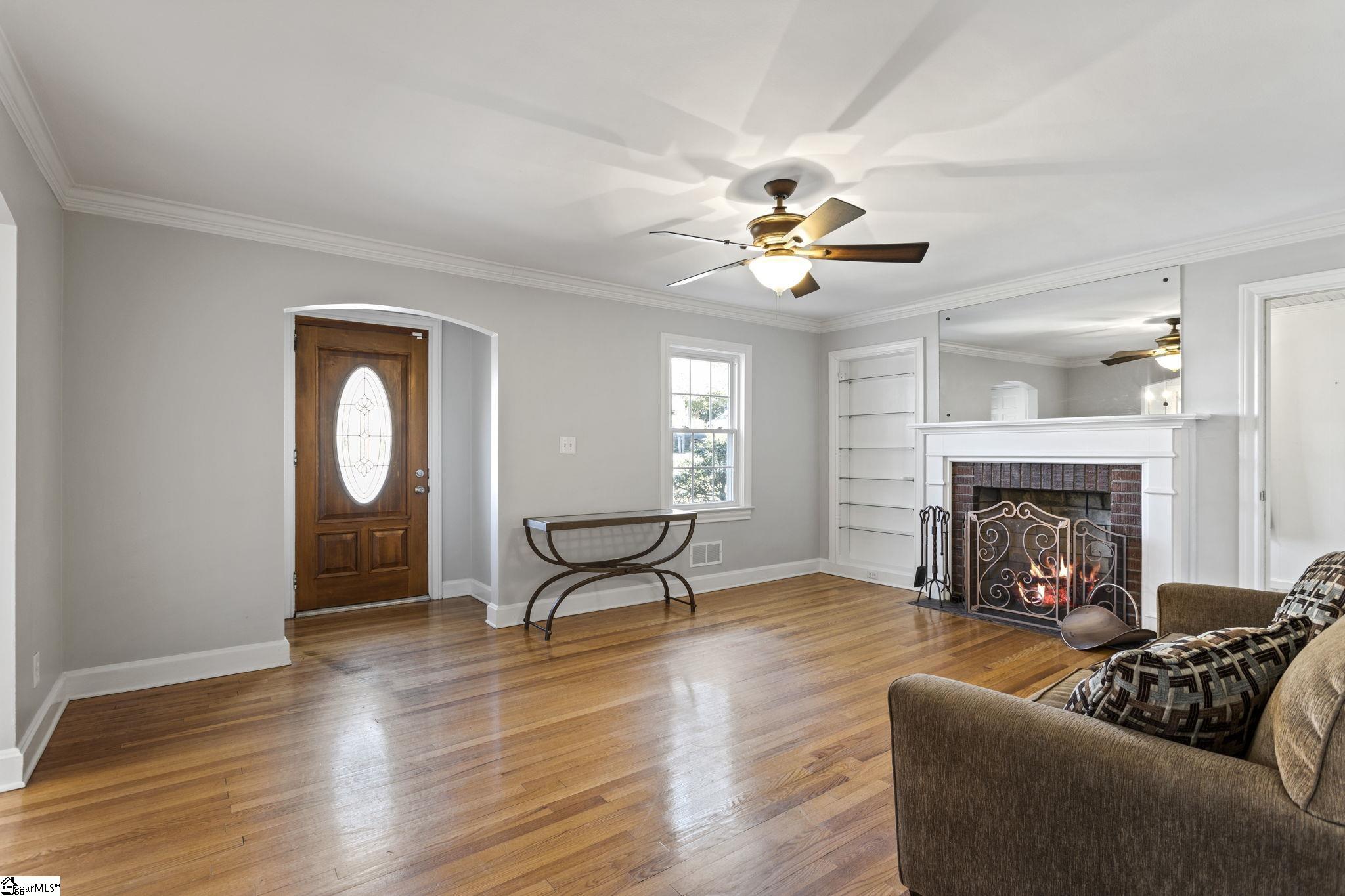 110 Ridgecrest Drive Greenville, SC 29609 - Photo 7 of 45 Gallery Image 7