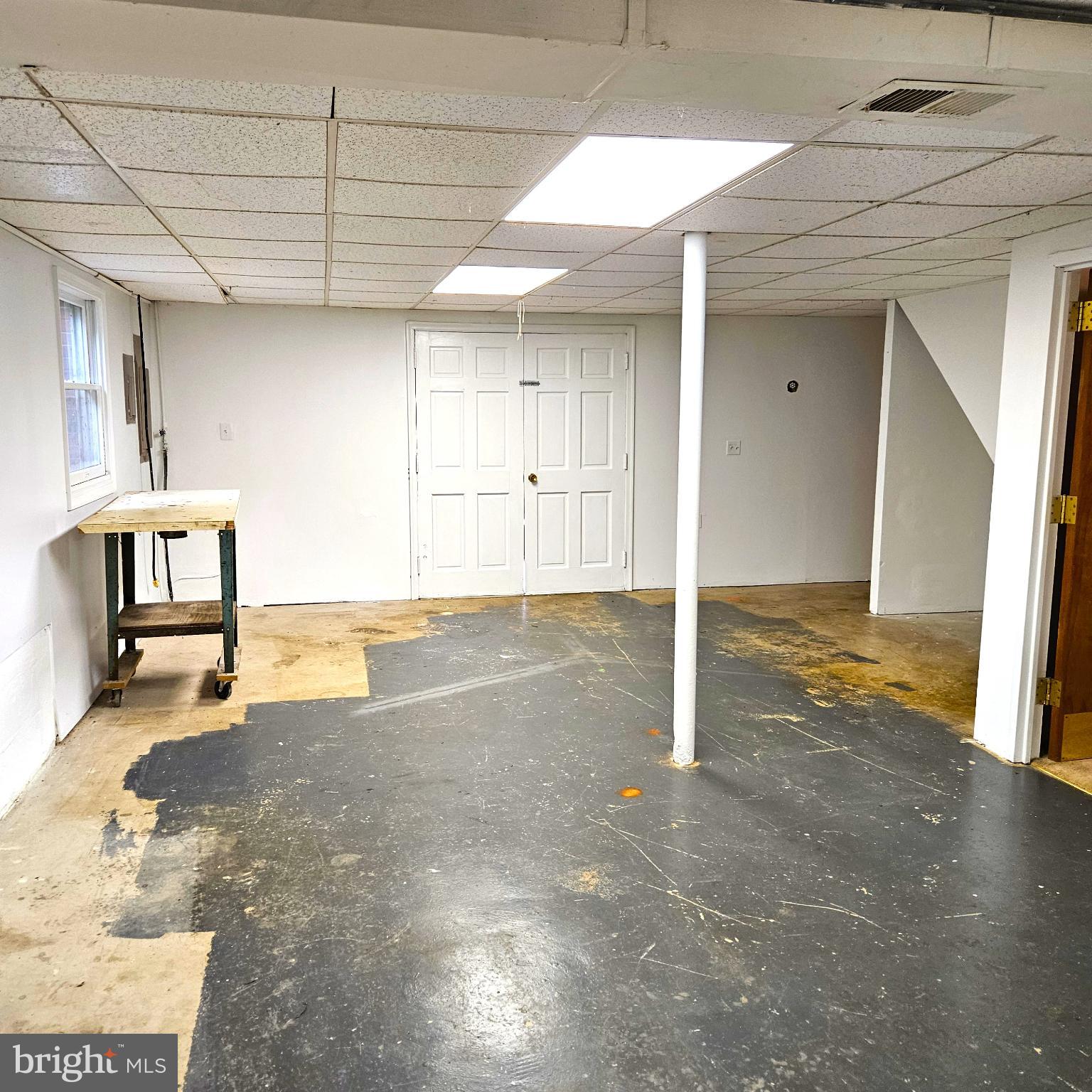 7 Skyline Lane Washington, VA 22747 - Photo 35 of 42 a view of a livingroom with wooden floor and a ceiling fan