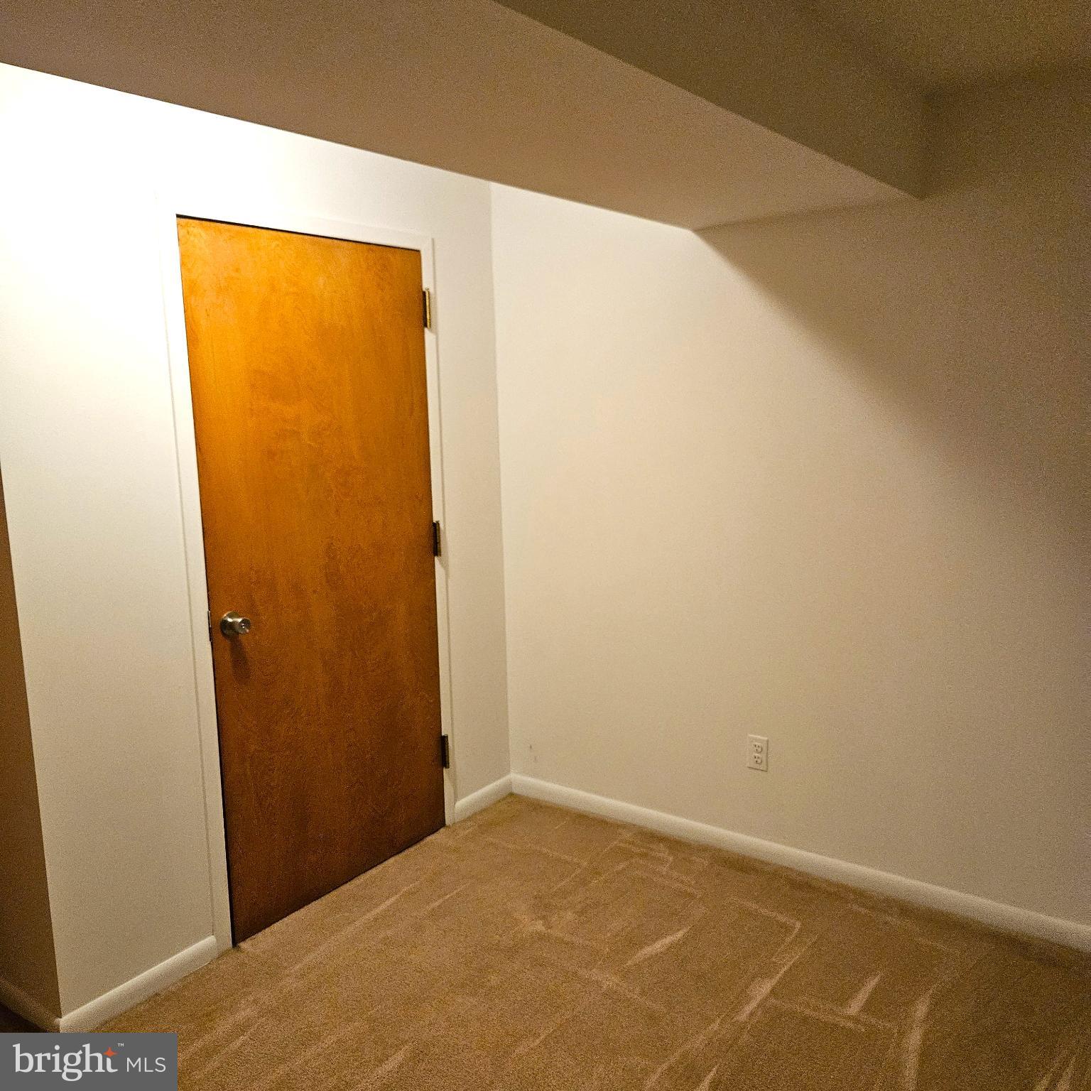 7 Skyline Lane Washington, VA 22747 - Photo 41 of 42 a view of a small space