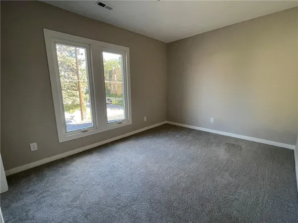 $185,000 | 1002 North 9th Street, St. Joseph, MO 64501