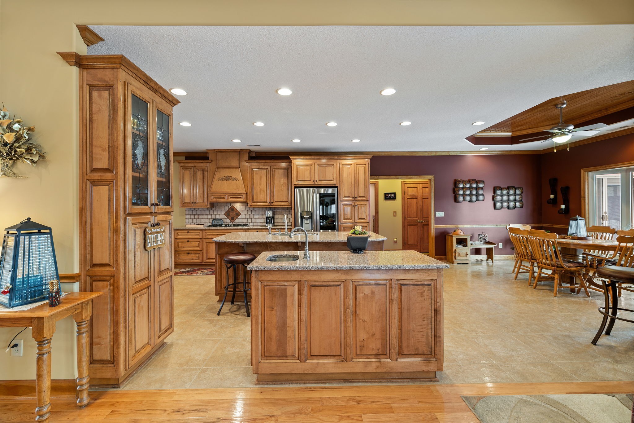 469 Pickney Road Winchester, TN 37398 - Photo 7 of 49 Kitchen has wet bar and storage cabinet for glasses and liquor.
