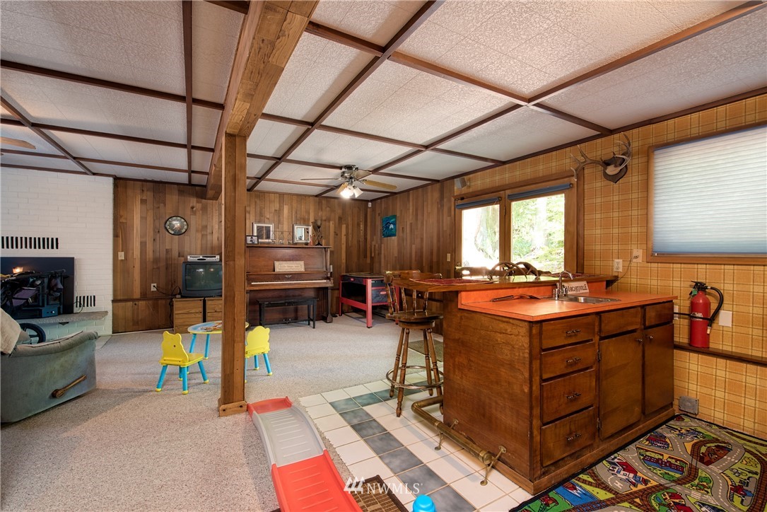18091 Wood Road Bow, WA 98232 - Photo 11 of 25 Gallery Image 11