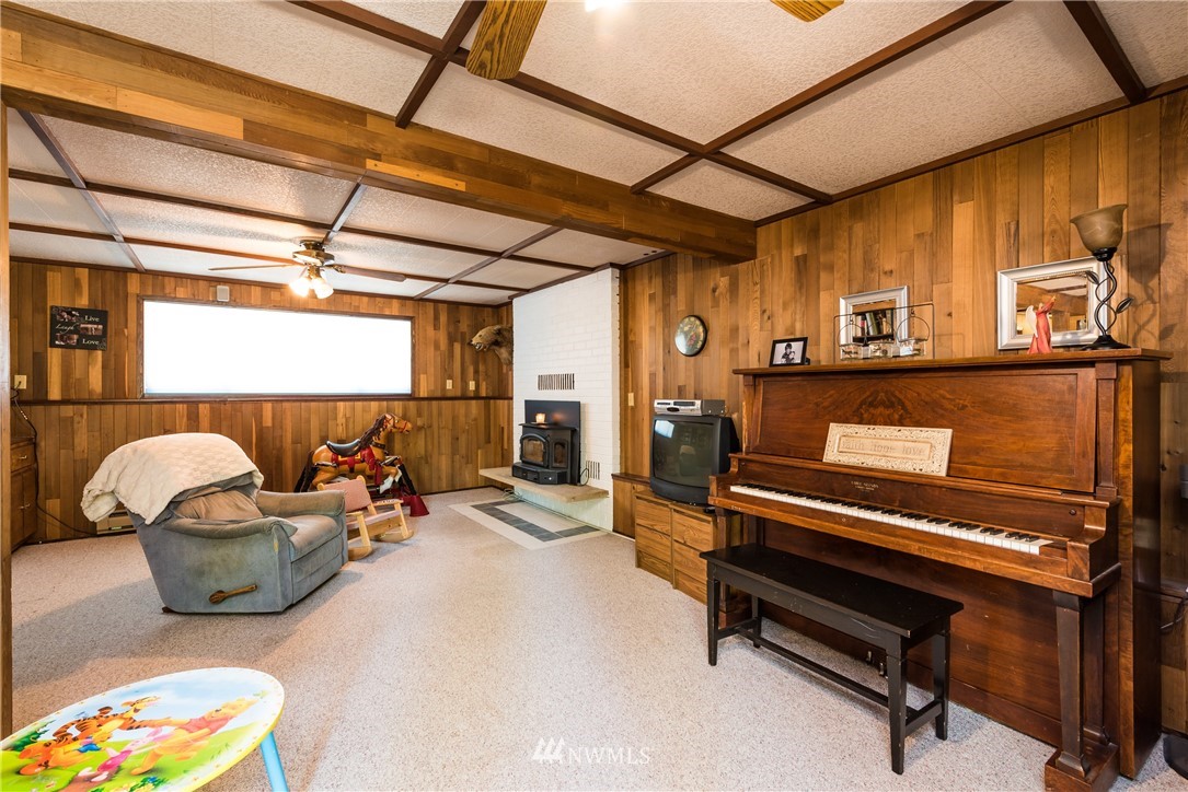 18091 Wood Road Bow, WA 98232 - Photo 12 of 25 Gallery Image 12
