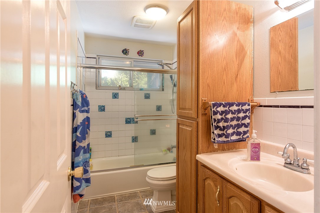 18091 Wood Road Bow, WA 98232 - Photo 10 of 25 Gallery Image 10