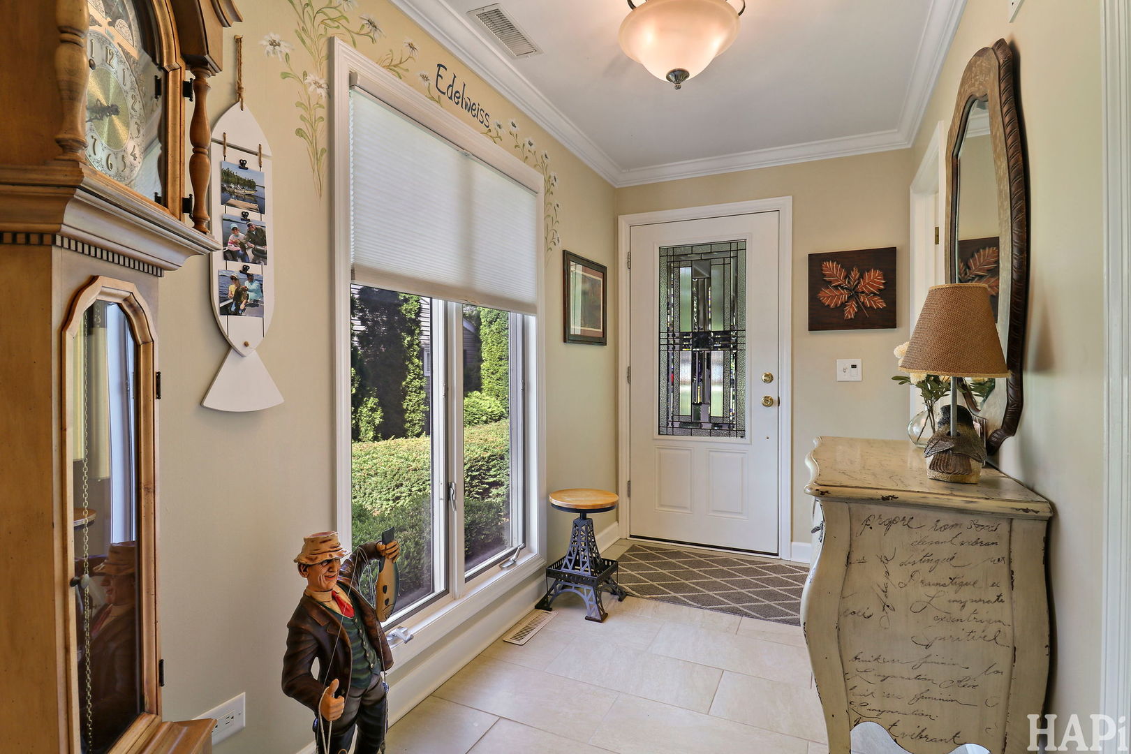 716 South Riverside Drive McHenry, IL 60050 - Photo 9 of 57