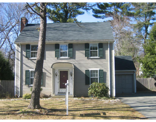 19 Princeton Road Wellesley, MA 02482 - Photo 1 of 8