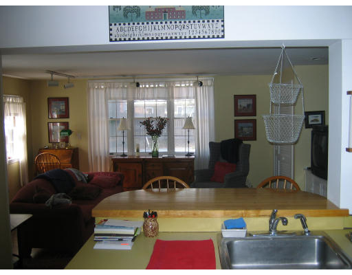19 Princeton Road Wellesley, MA 02482 - Photo 3 of 8