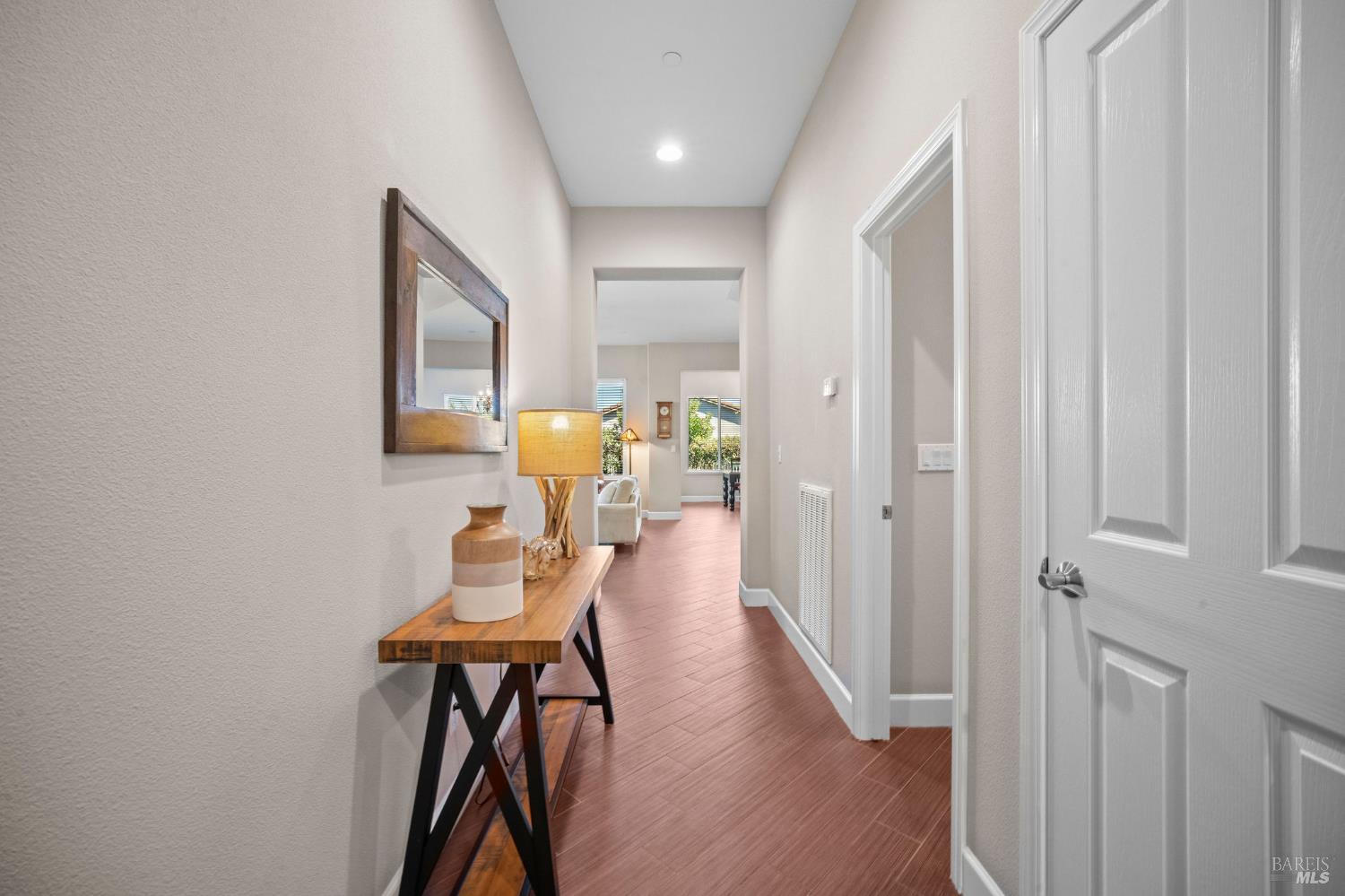 316 Birch Ridge Drive Rio Vista, CA 94571 - Photo 2 of 70 inside entry