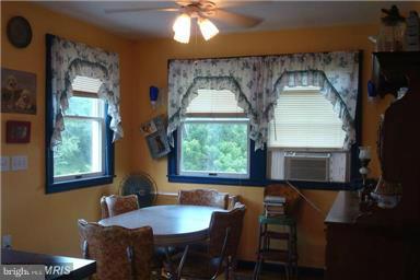 60 East Nicodemus Road Westminster, MD 21157 - Photo 4 of 21 a dining room with furniture and window