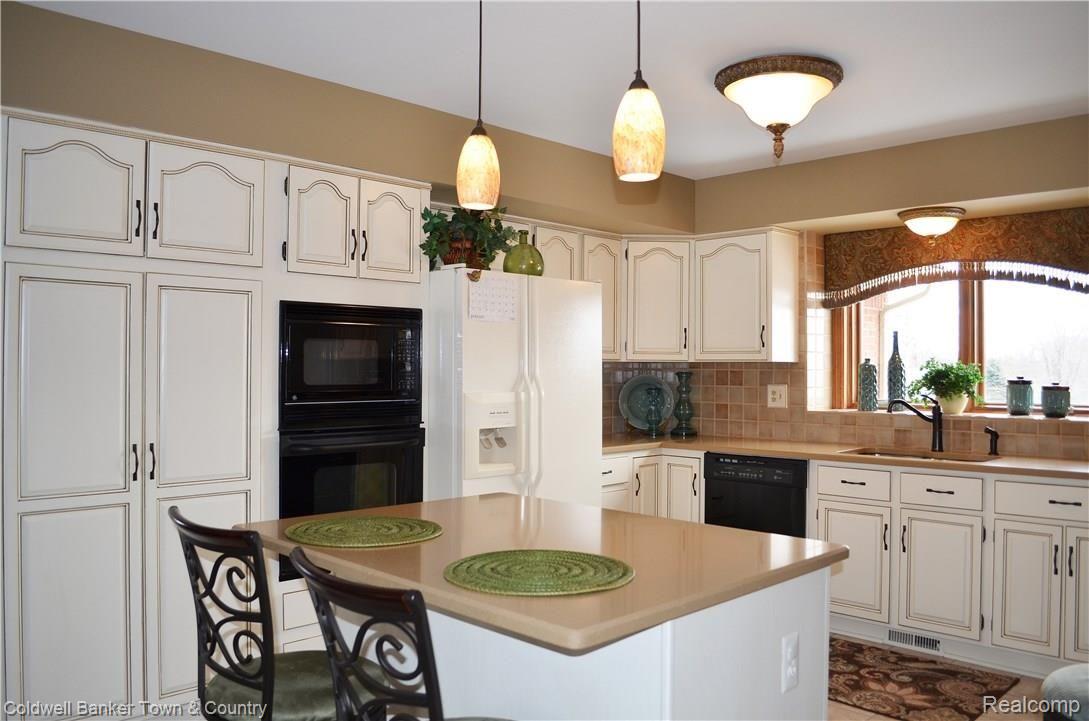 5979 Bordman Road Dryden, MI 48428 - Photo 10 of 47 Kitchen2.jpg