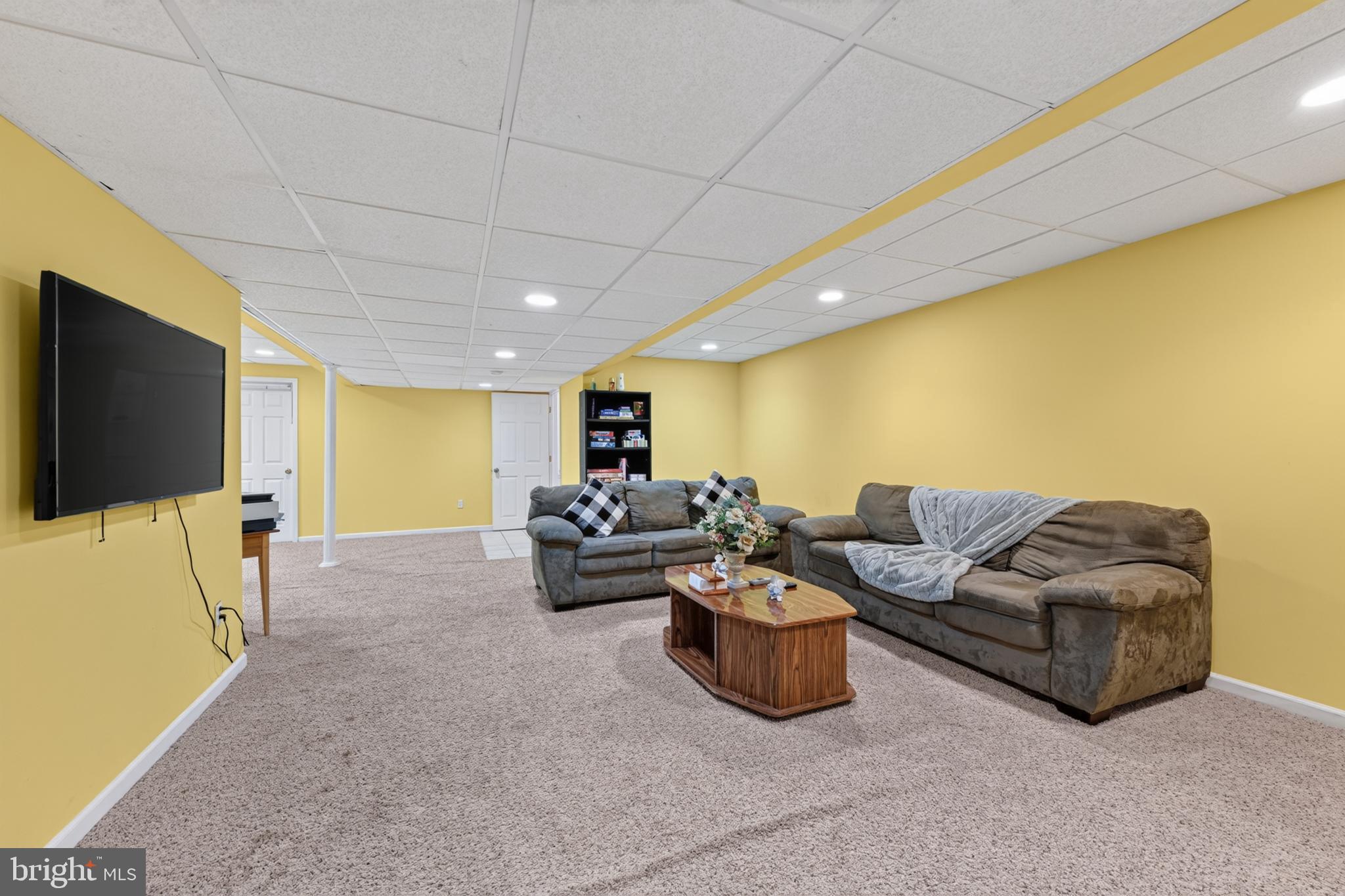 16 Amesbury Road Levittown, PA 19054 - Photo 36 of 57