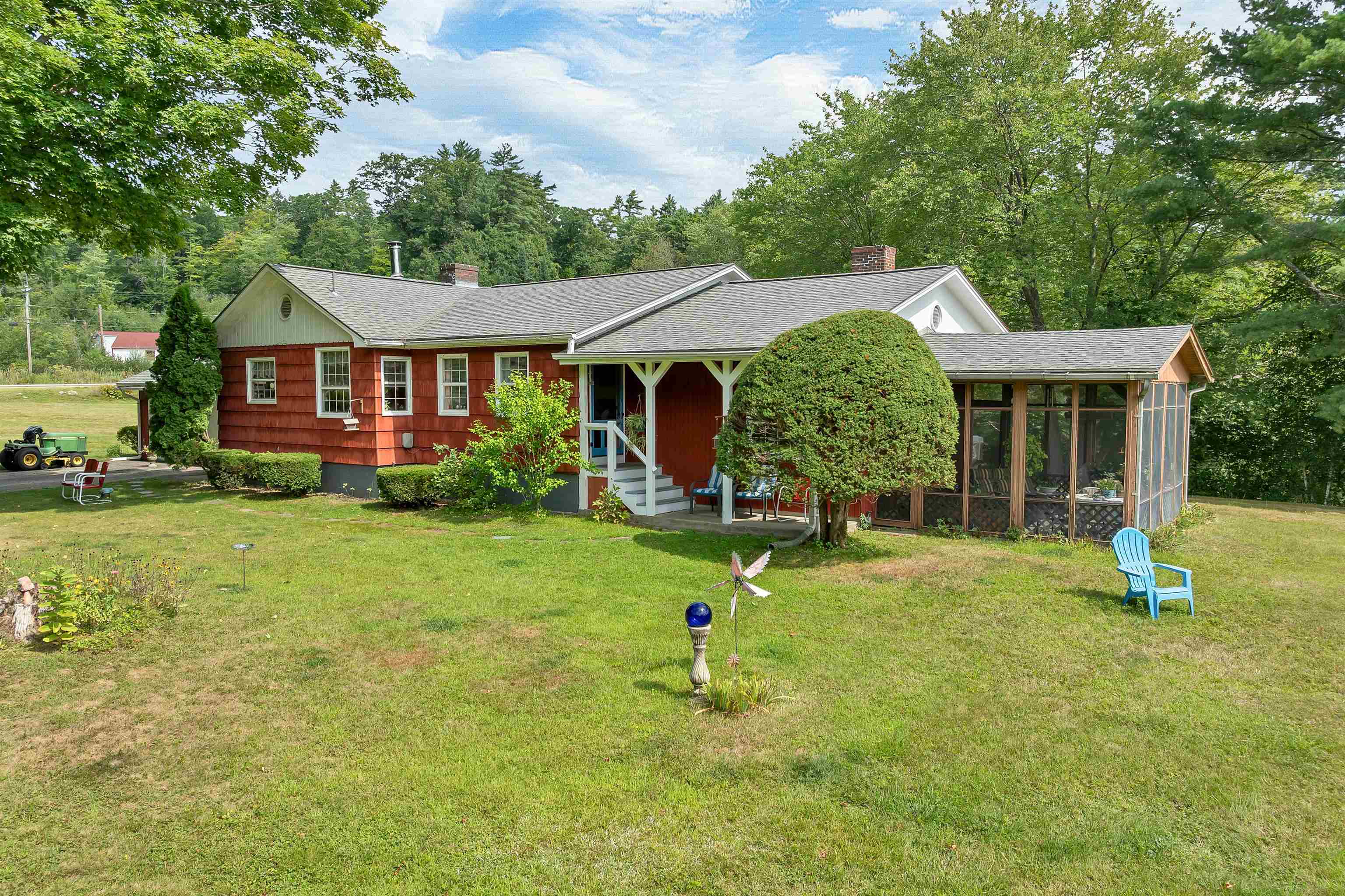 152 Parade Road Barnstead, NH 03225 - Photo 4 of 60 Gallery Image 4