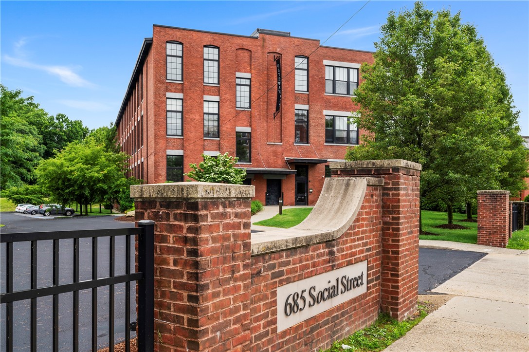 685 Social Street, Unit 214 Woonsocket, RI 02895 - Photo 22 of 27 Gallery Image 22