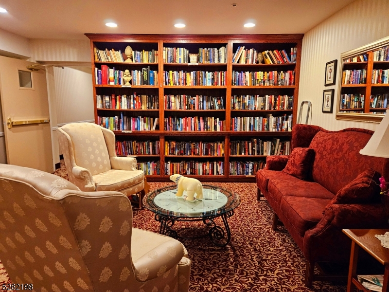 9310 Richmond Road, Unit 310 West Milford, NJ 07480 - Photo 14 of 21