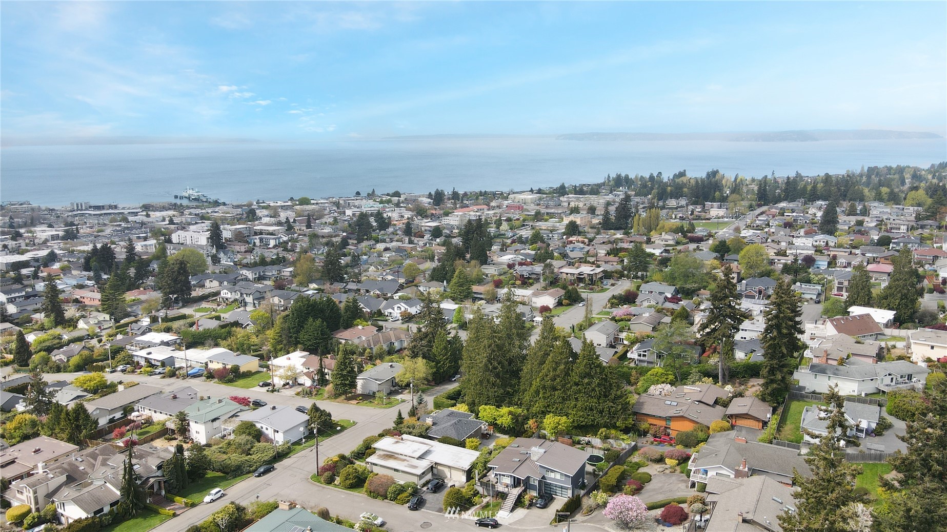 831 Pine Street Edmonds, WA 98020 - Photo 32 of 35 an aerial view of a city