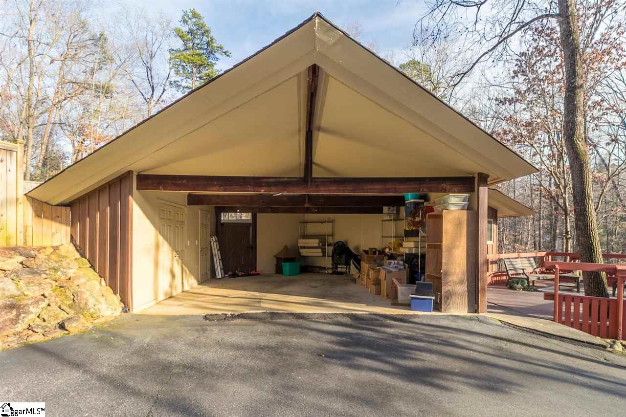 436 Henderson Road Greenville, SC 29607 - Photo 18 of 27