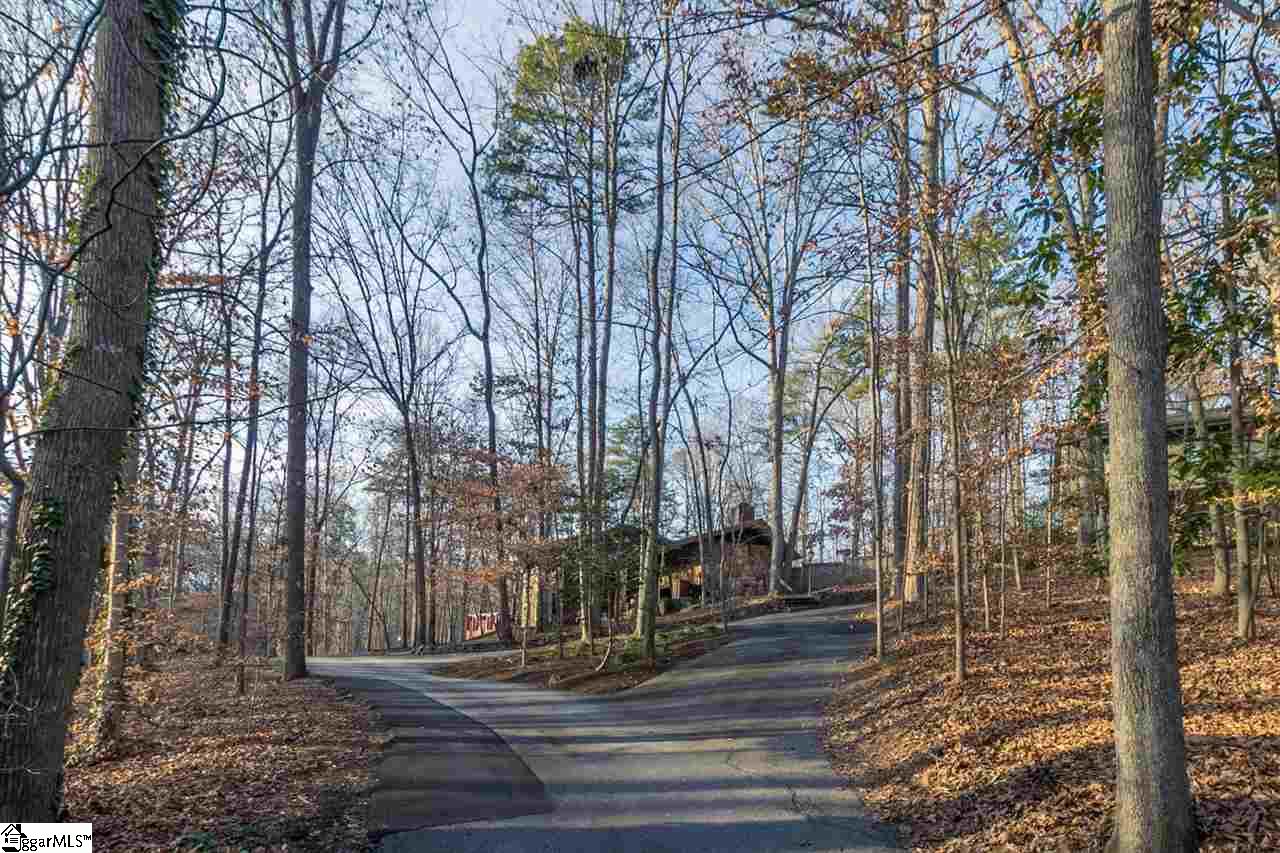 436 Henderson Road Greenville, SC 29607 - Photo 19 of 27