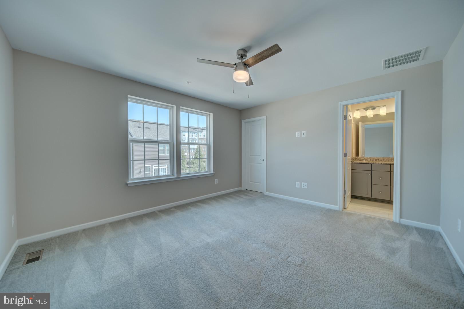 2714 Pinebrook Road Hyattsville, MD 20785 - Photo 19 of 33