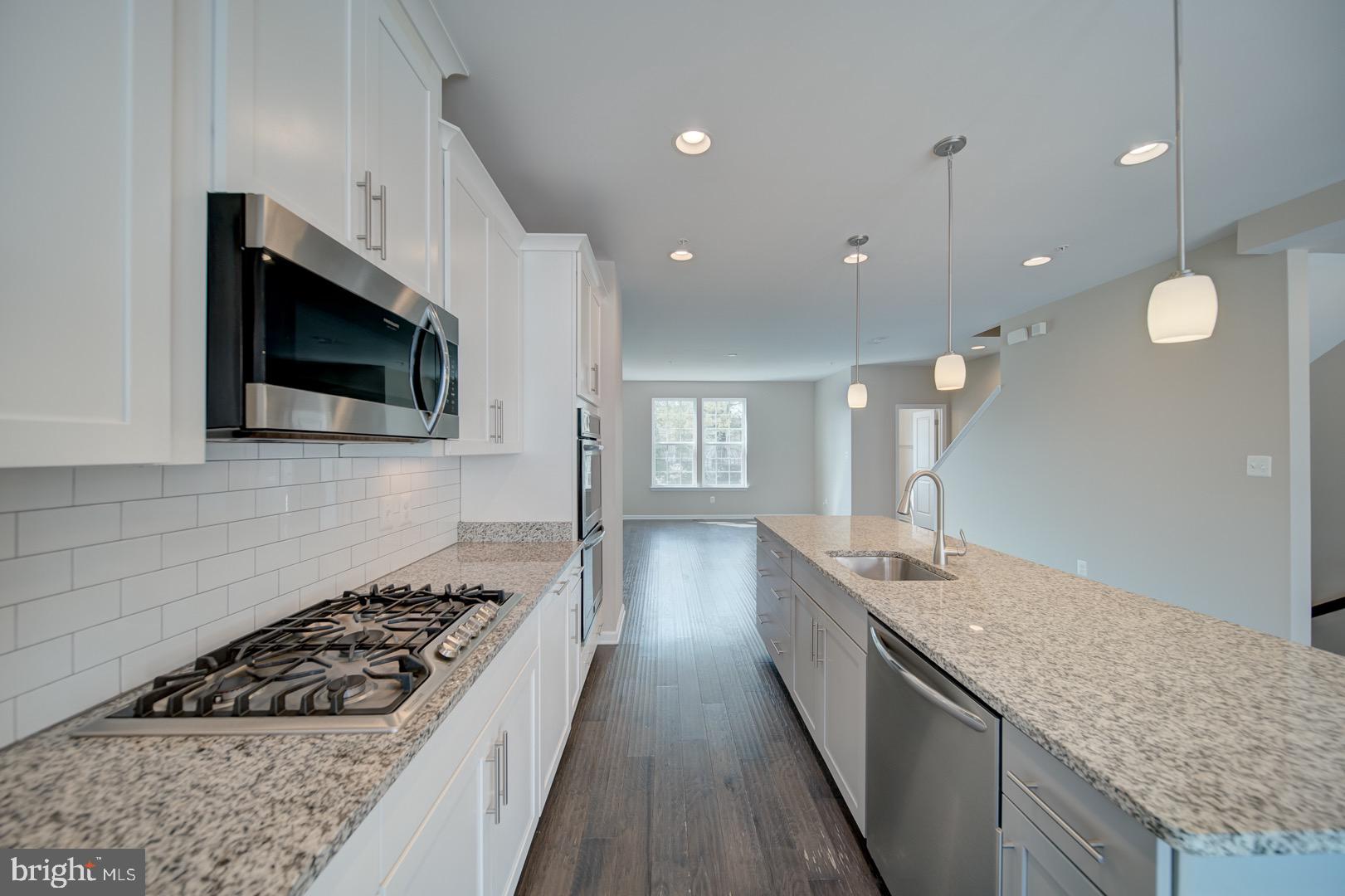 2714 Pinebrook Road Hyattsville, MD 20785 - Photo 5 of 33