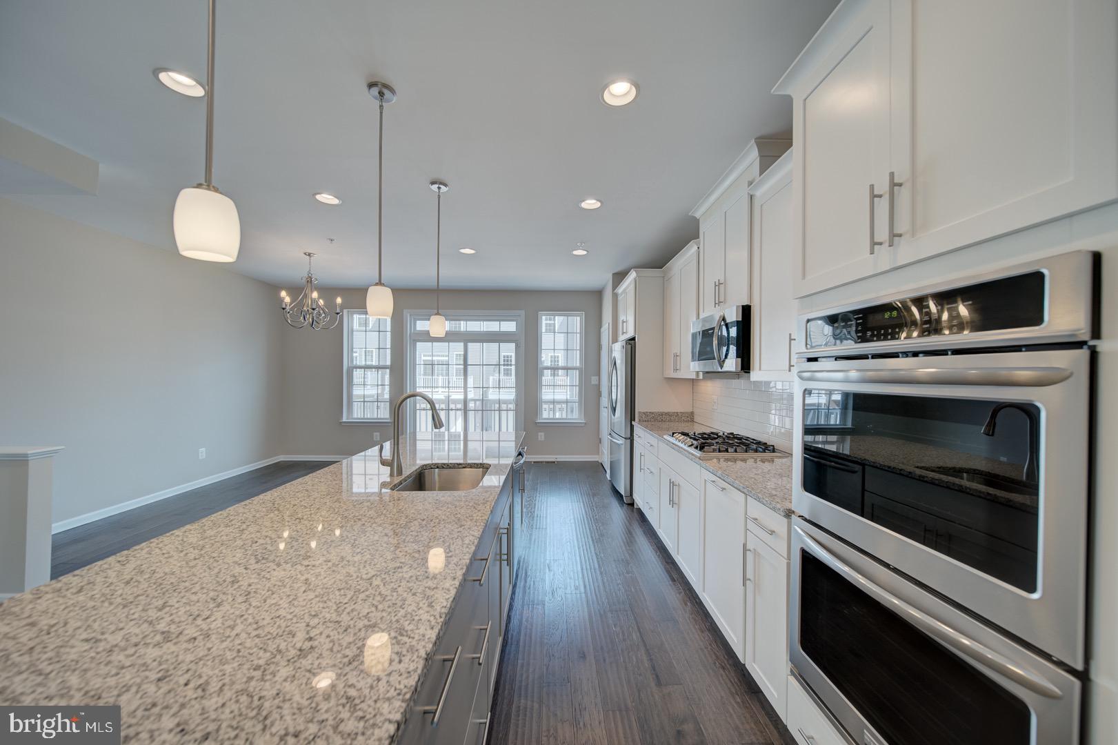 2714 Pinebrook Road Hyattsville, MD 20785 - Photo 6 of 33