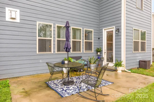a view of a house with sitting area