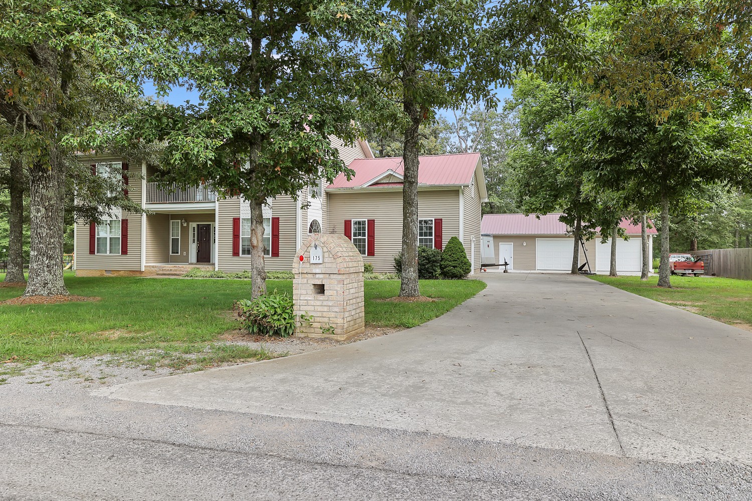 175 McMahan Road Bradyville, TN 37026 - Photo 4 of 70