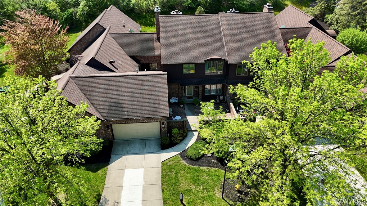 122 Hidden Ridge Common Amherst, NY 14221 - Photo 2 of 26