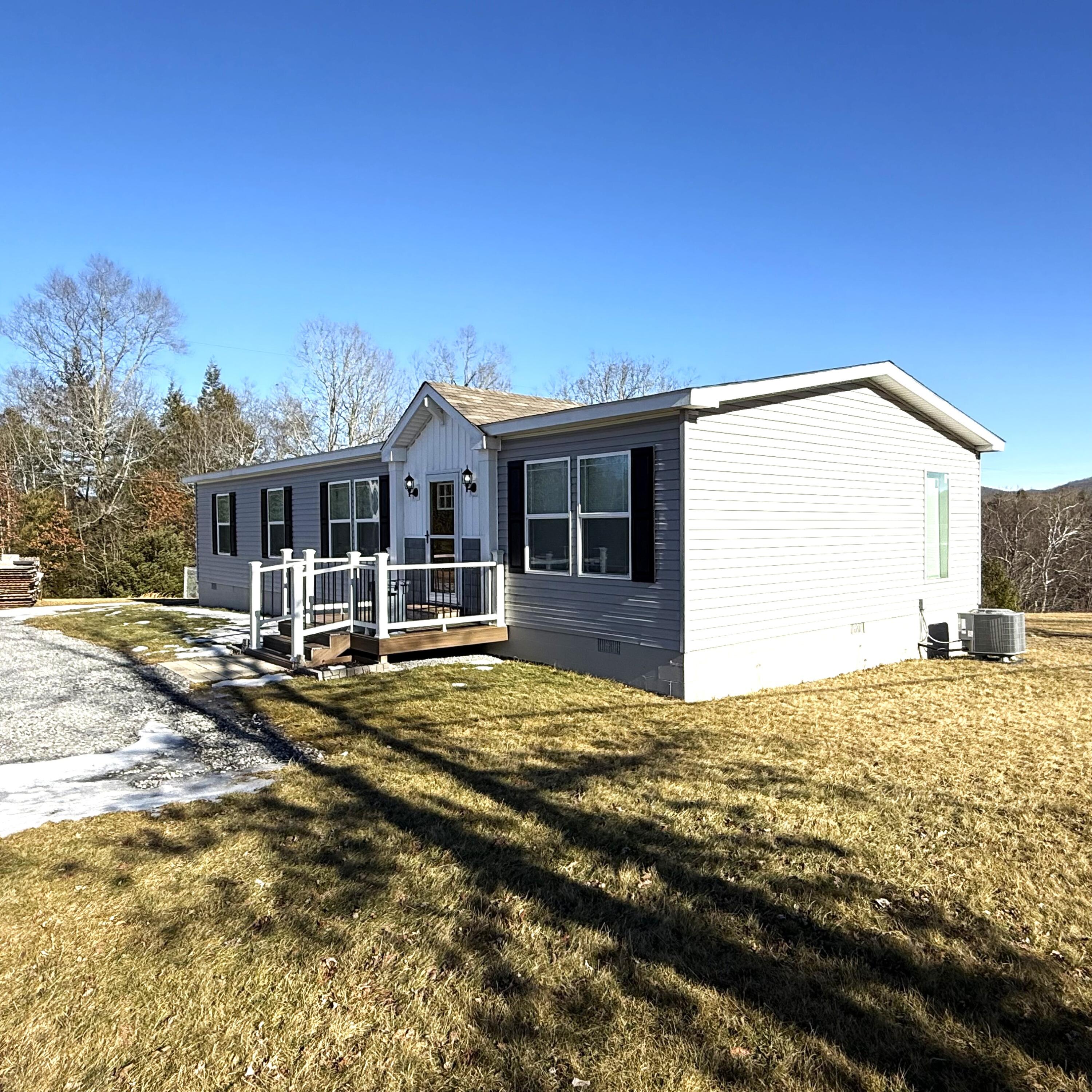 576 Brownsburg Road Marlinton, WV 24954 - Photo 7 of 46 IMG_8371 (002)