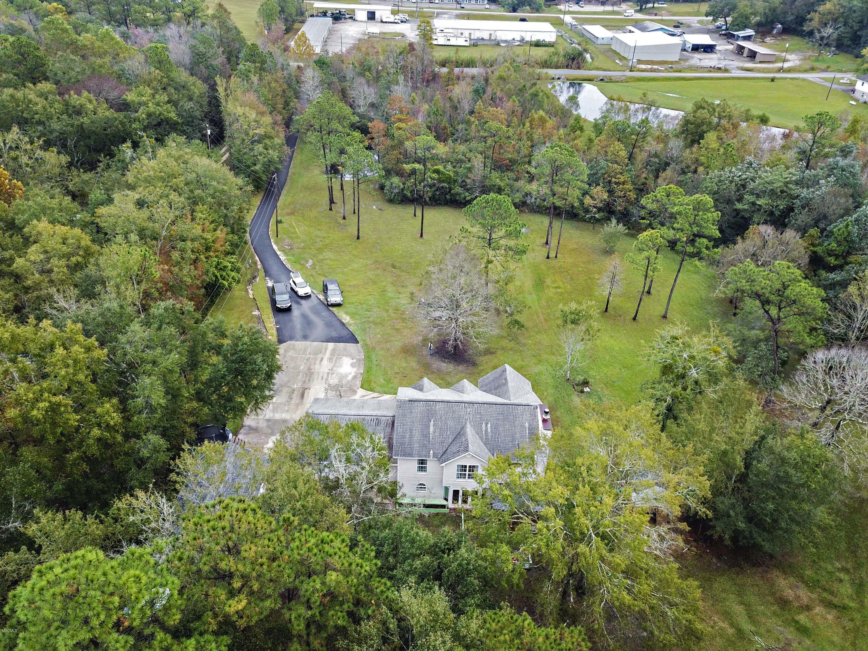13061 Jim Byrd Road Biloxi, MS 39532 - Photo 33 of 44 031