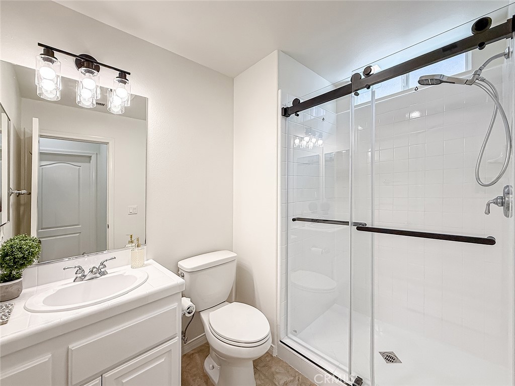 2548 Rudolph Drive Simi Valley, CA 93065 - Photo 36 of 72 downstairs full bath