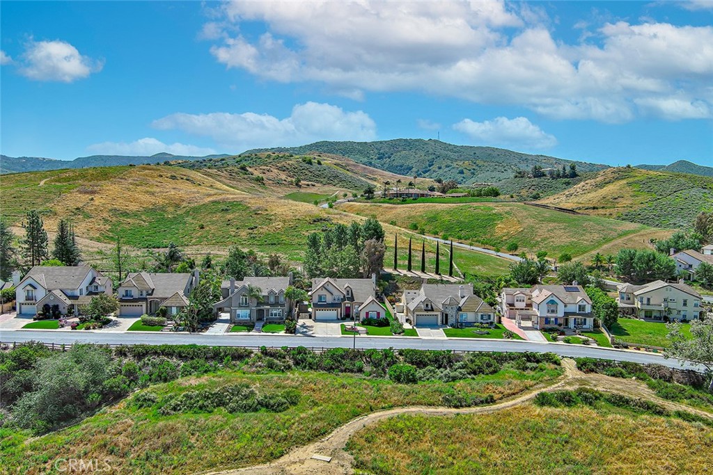 2548 Rudolph Drive Simi Valley, CA 93065 - Photo 4 of 72