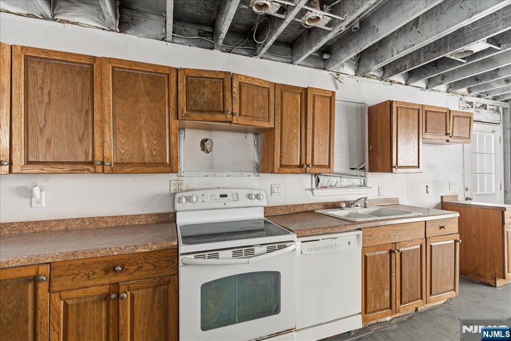 1836 Clinton Road West Milford, NJ 07421 - Photo 14 of 39