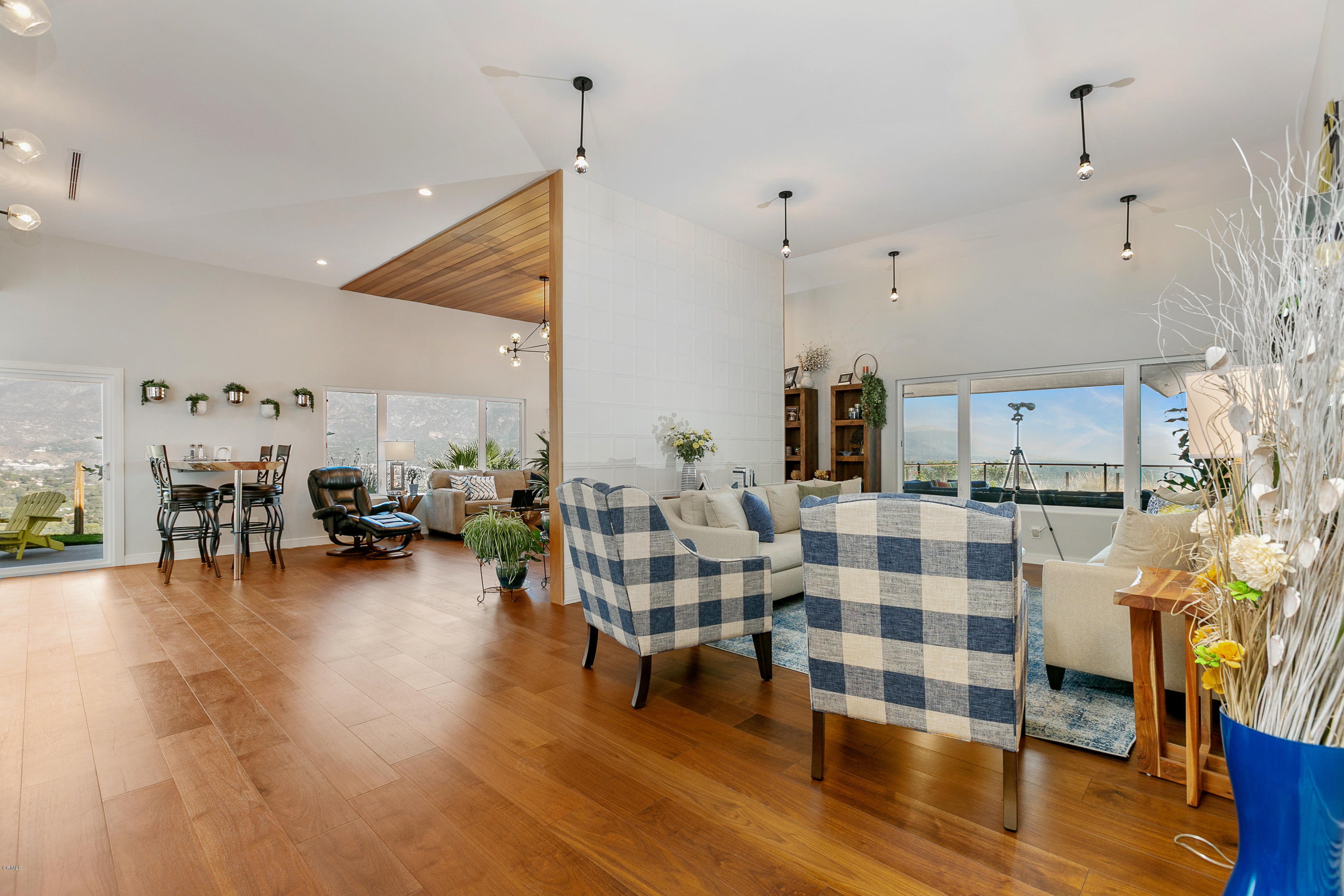 770 Panorama Place Pasadena, CA 91105 - Photo 4 of 47 a living room with furniture and a wooden floor