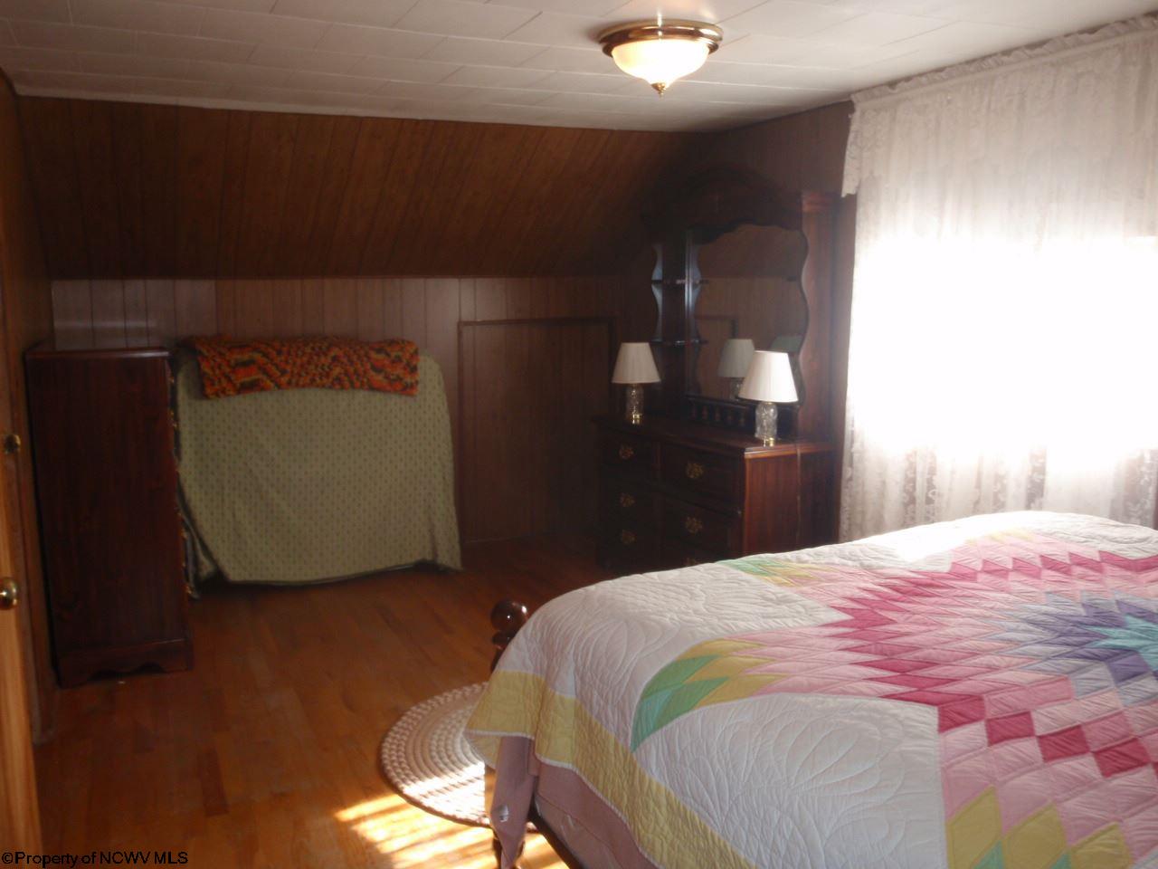 890 Guseman School Road Albright, WV 26519 - Photo 10 of 18 Gallery Image 10